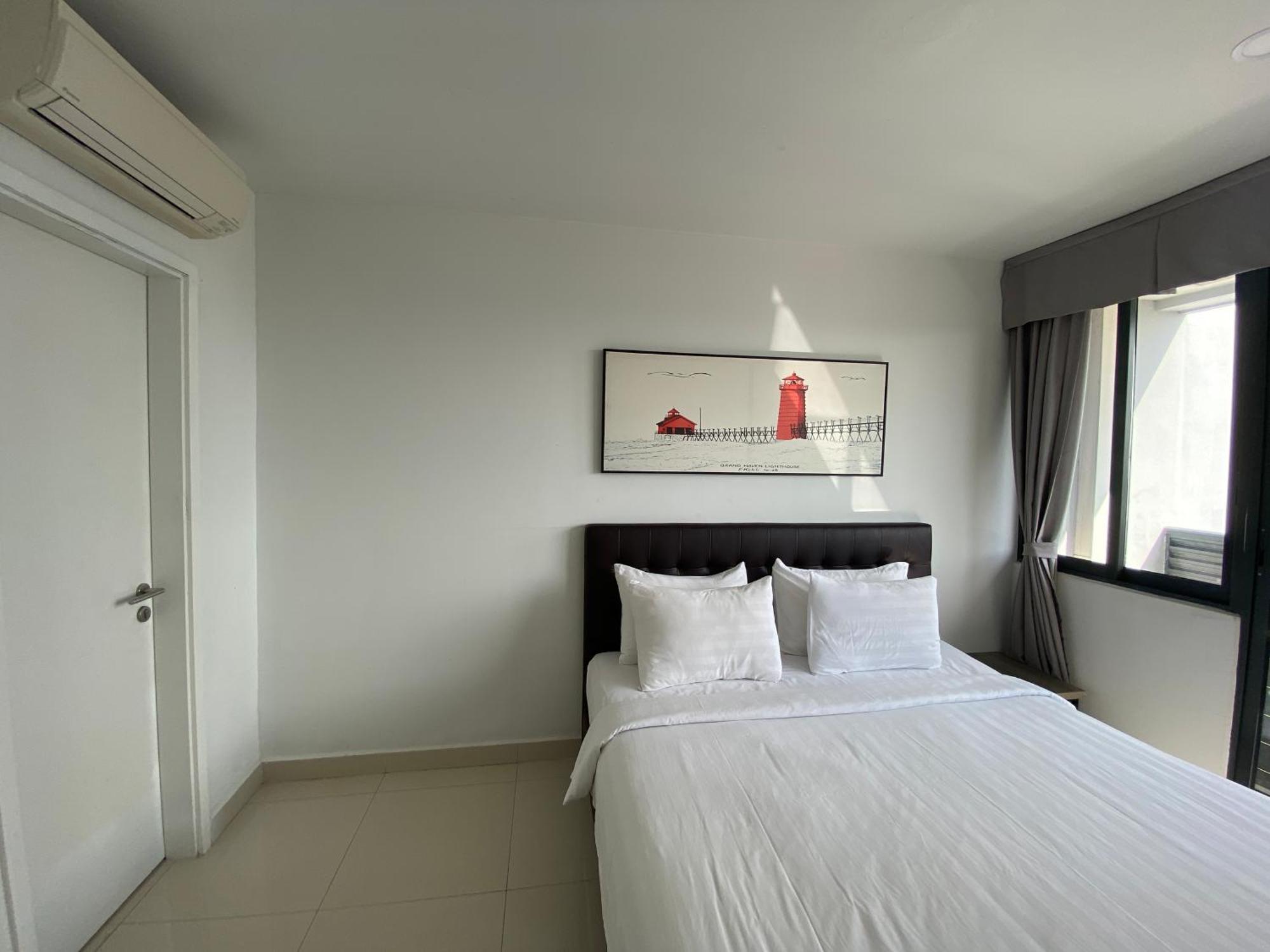 The Bridge Club Hotel Phnom Penh Exterior photo